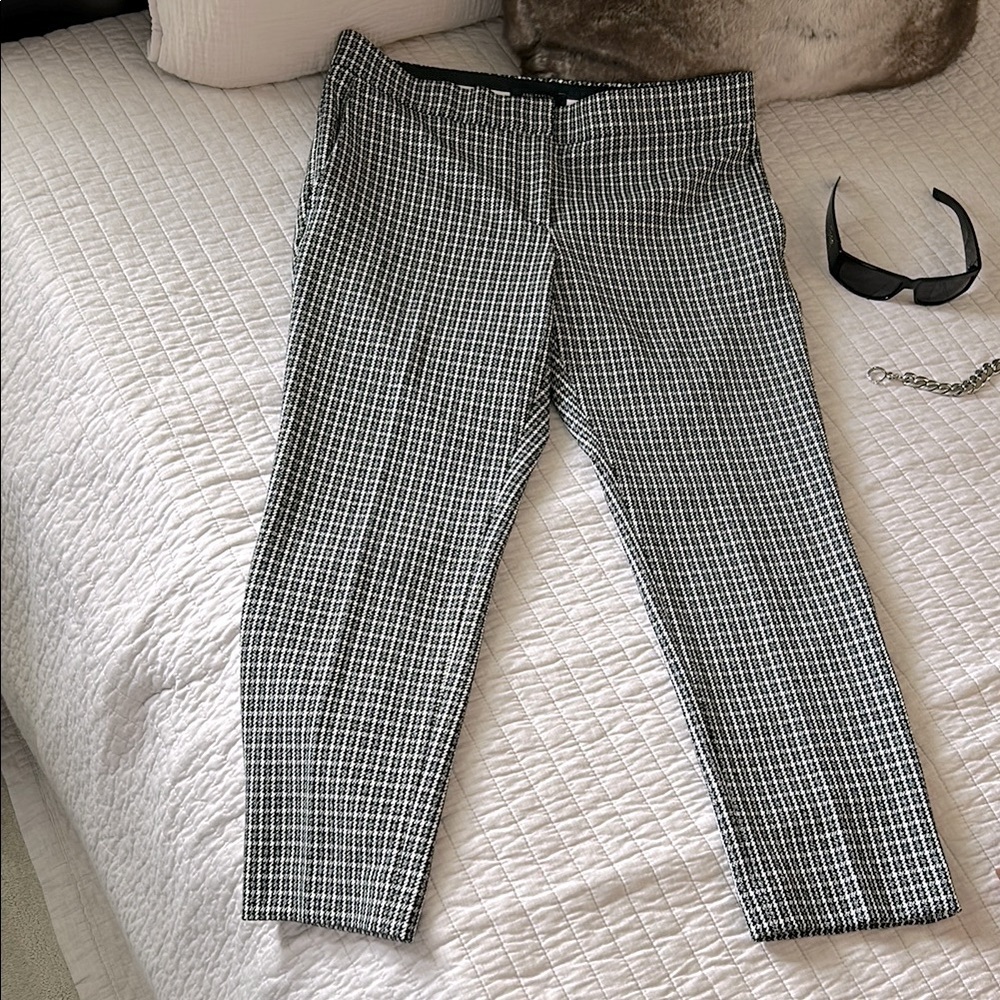 Ann Taylor Petite classic black white houndstooth crop straight career pants 6‌
